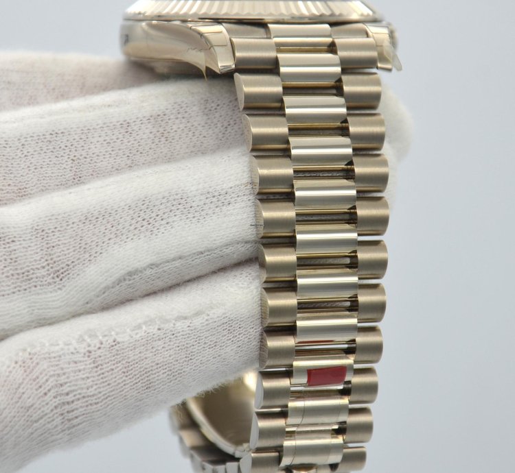Rolex Day-date 40 Black Dial 10 Baguette Diamond