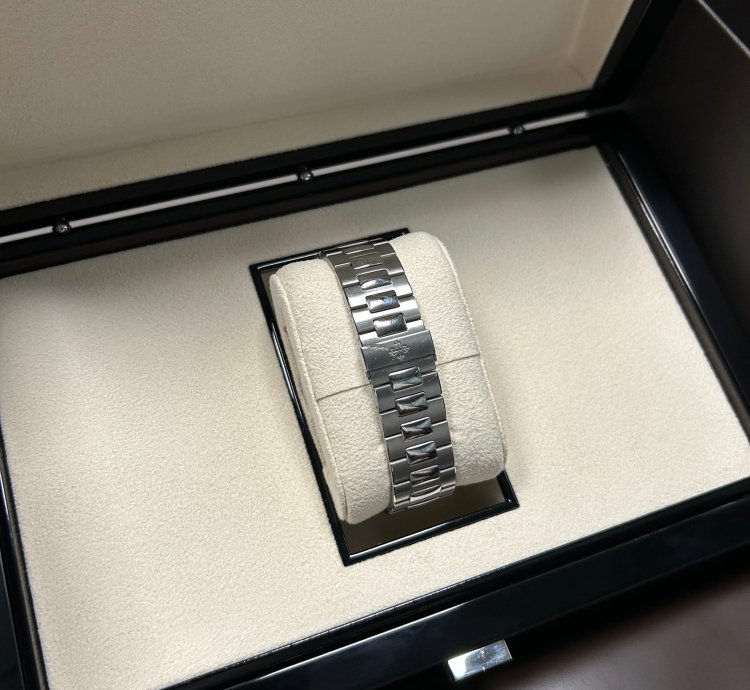 Patek Philippe Nautilus 5726 1a-014