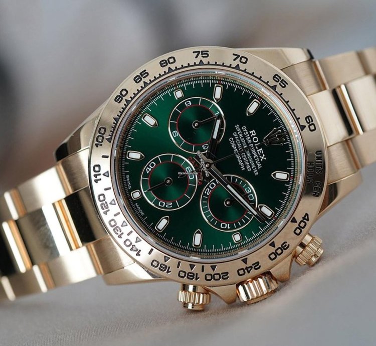 Rolex Daytona Cosmograph Daytona In Yellow Gold Green Dial - 116508-0013