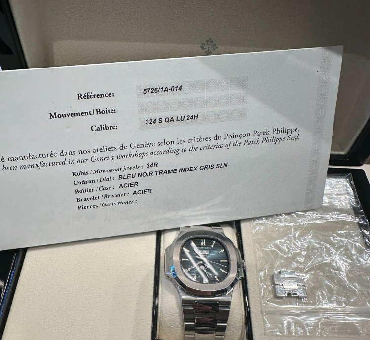Patek Philippe Nautilus 5726 1a-014 Annual Calendar Stainless Steel Blue Dial 2019