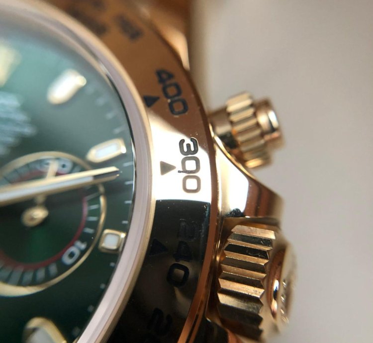 Rolex Daytona Cosmograph Daytona In Yellow Gold Green Dial - 116508-0013