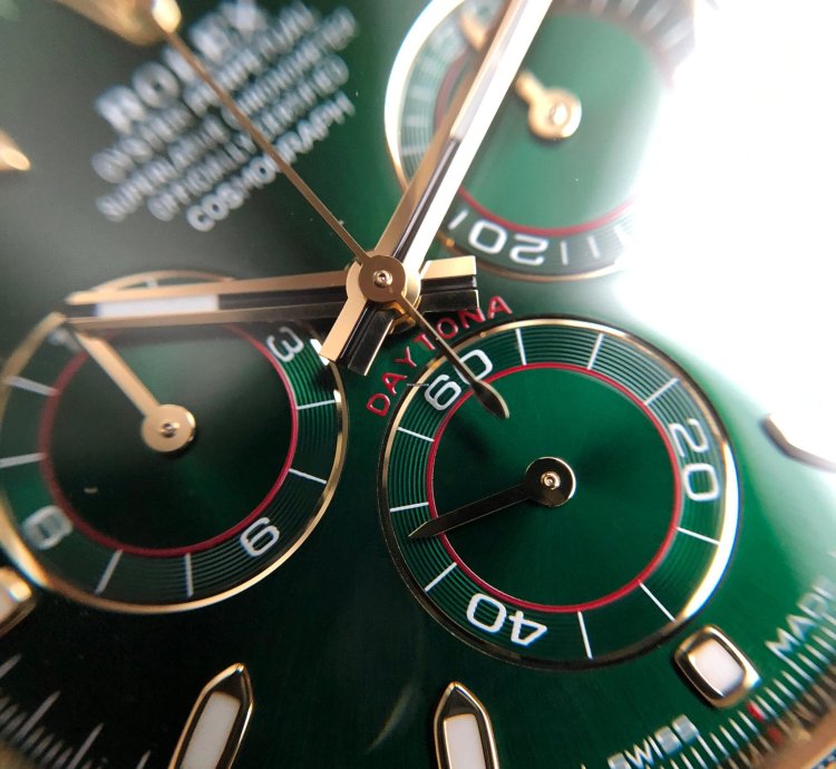 Rolex Daytona Cosmograph Daytona In Yellow Gold Green Dial - 116508-0013