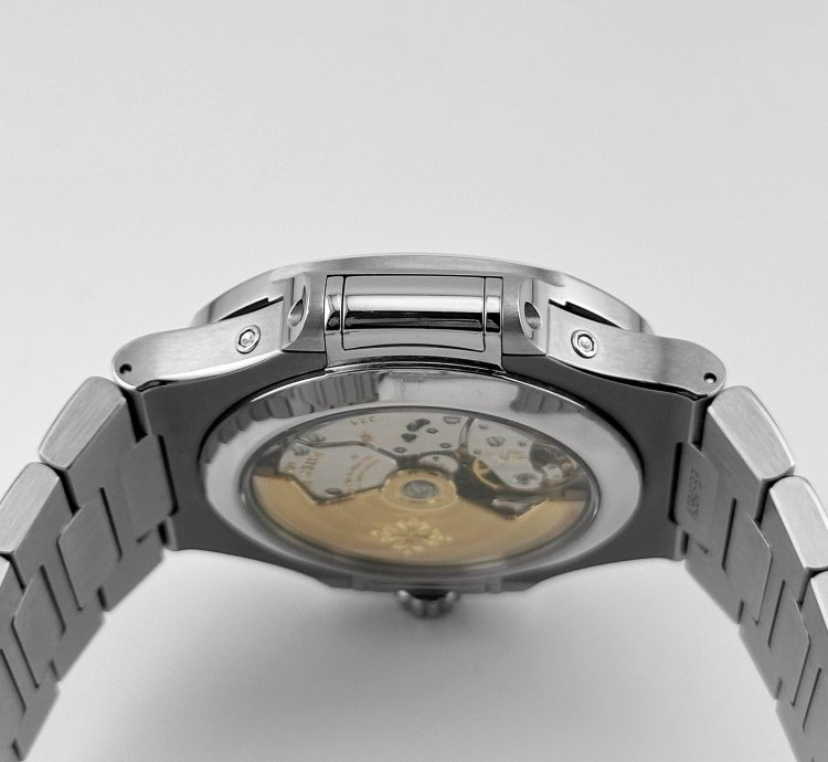 Patek Philippe Nautilus 5726 1a-014 Annual Calendar Stainless Steel Blue Dial 2019