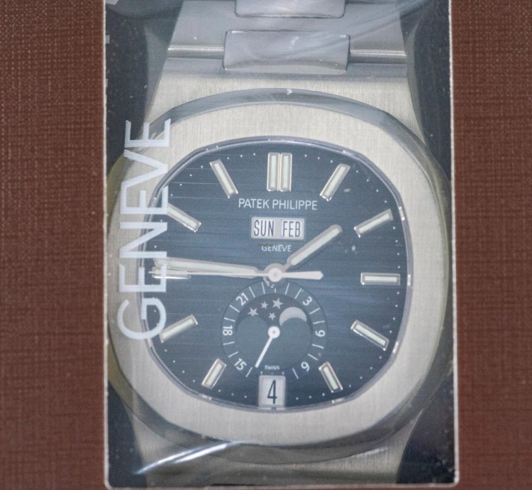 Patek Philippe Nautilus 5726 1a-014 Blue Dial Full Set 2019 Patek Service 2024