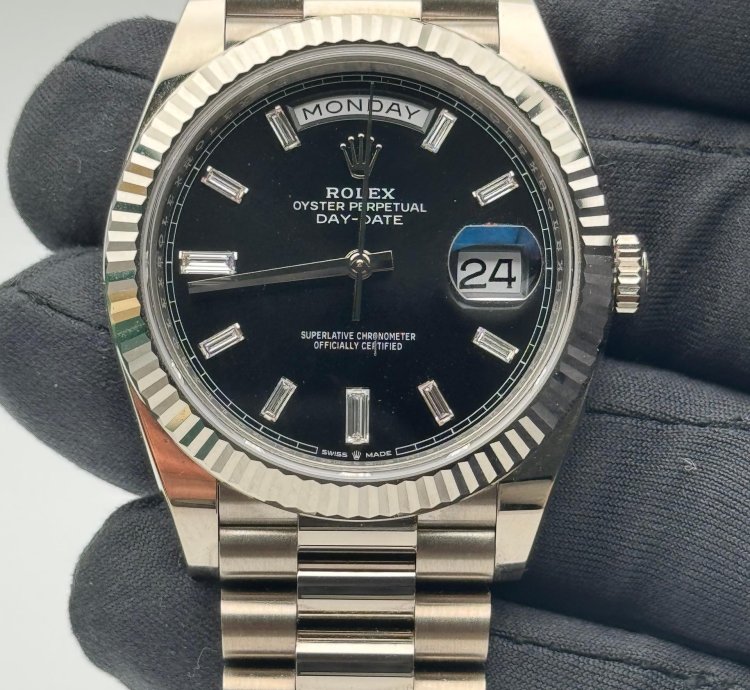 Rolex Day-date 40 Black Diamond Set Dial White Gold