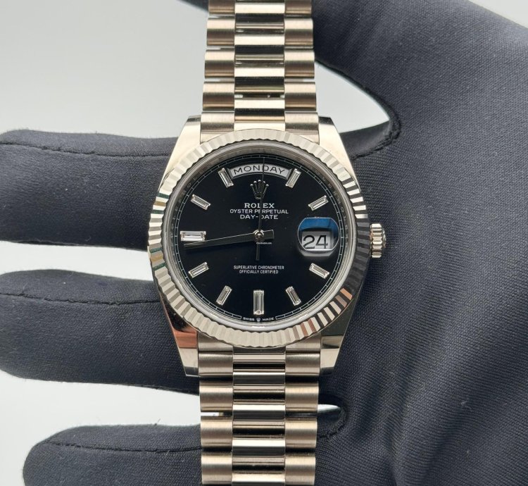 Rolex Day-date 40 Black Diamond Set Dial White Gold