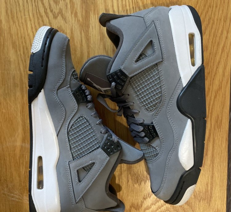 Air Jordan 4 Retro- Cool Grey