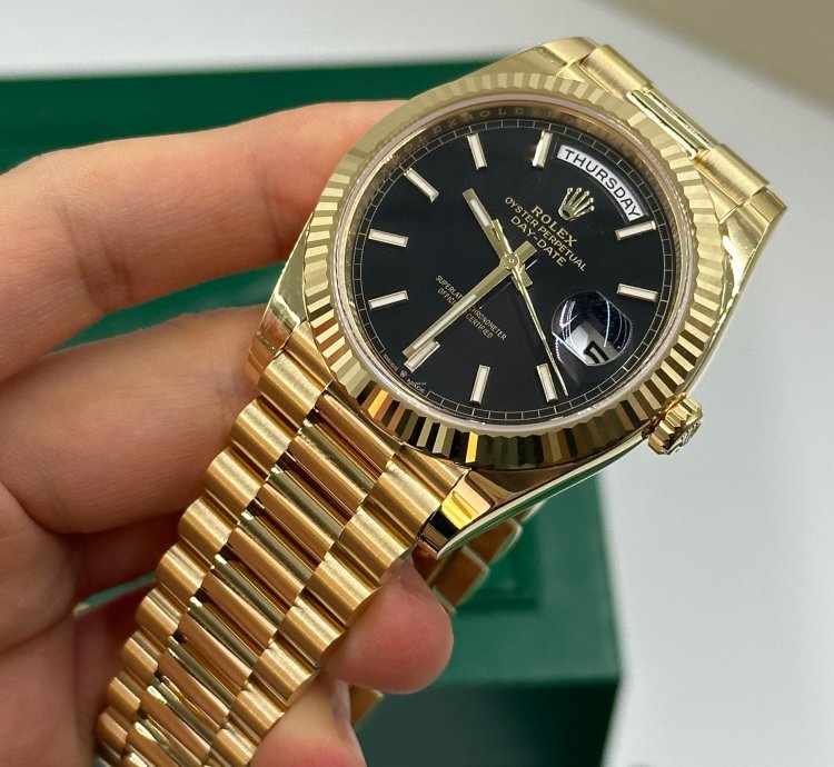 Rolex Day-date 40 Black Index