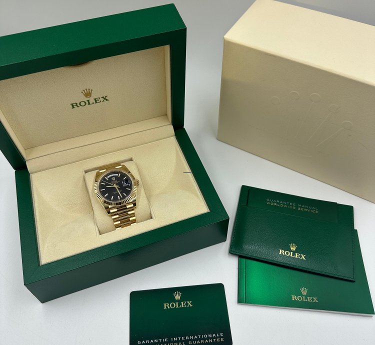 Rolex Day-date 40 Black Index
