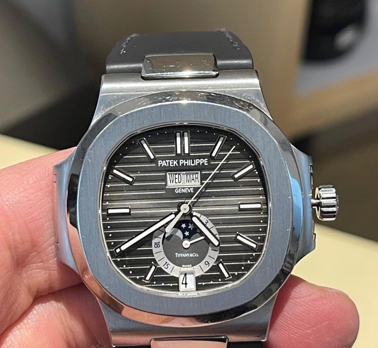 Patek Philippe Nautilus 5726 Steel Nautilus Tiffany Signed Watch Box