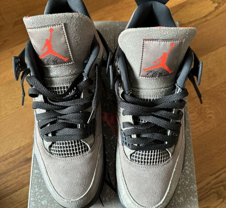 Air Jordan 4 Taupe Haze