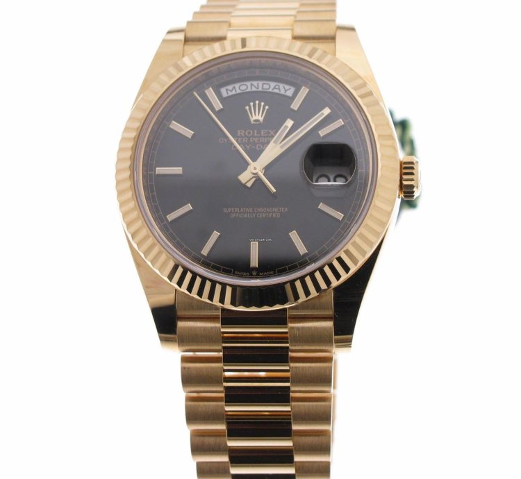 Rolex Day-date 40 Black Index Dial 228238