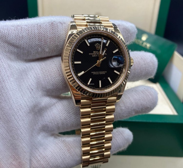 Rolex Day-date 40 Black Motif Dial 228238 Complete Set