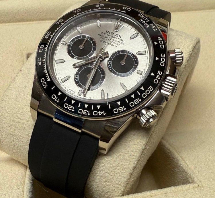Rolex Daytona Cosmograph Daytona New 2025 White Gold Silver Dial Ghost 126519ln