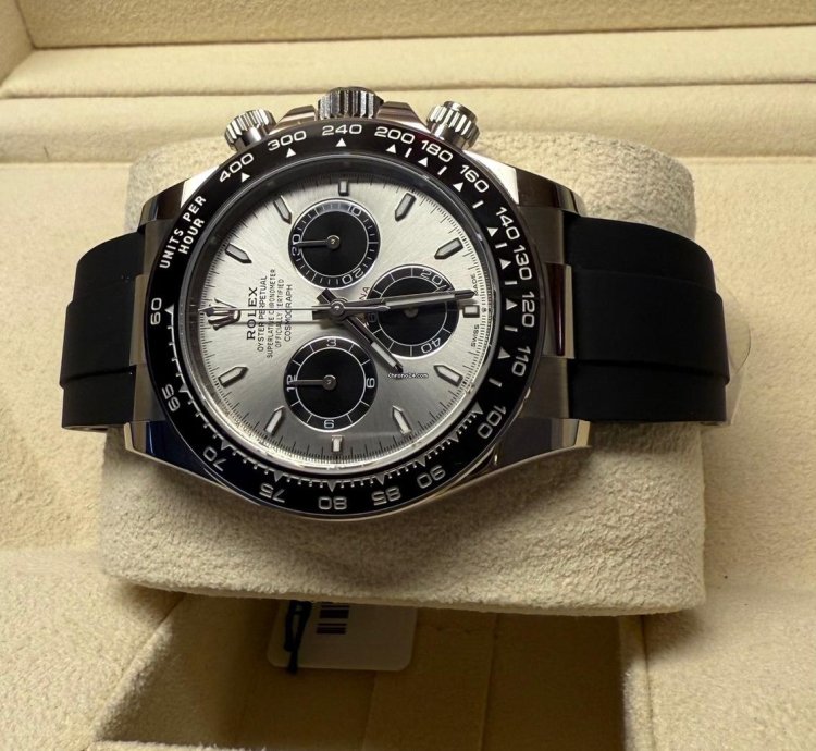 Rolex Daytona Cosmograph Daytona New 2025 White Gold Silver Dial Ghost 126519ln