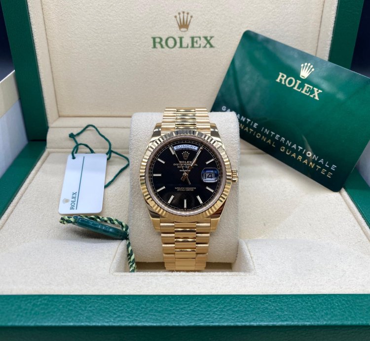 Rolex Day-date 40 Black Motif Dial 228238 Complete Set