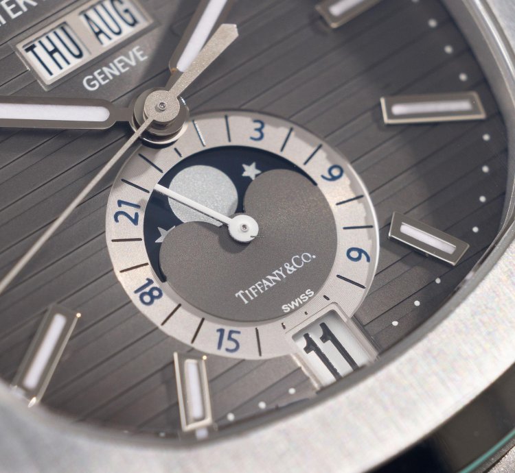 Patek Philippe Nautilus 5726a Tiffany Signed Annual Calendar Full Collectors Set