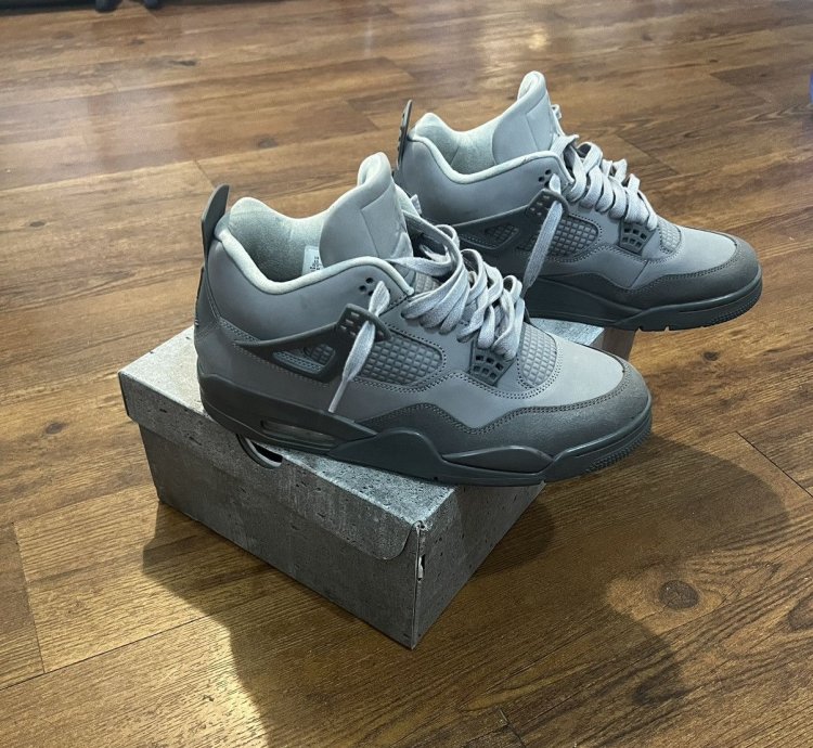 Air Jordan 4 Wet Cement