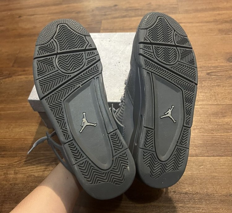 Air Jordan 4 Wet Cement