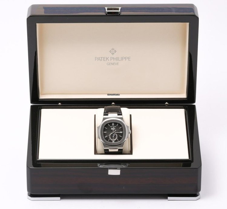 Patek Philippe Nautilus 5726a-001