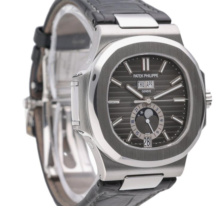 Patek Philippe Nautilus 5726a-001