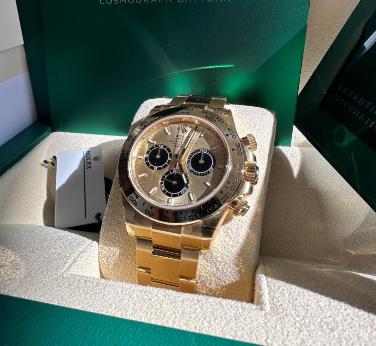 Rolex Daytona Cosmograph Daytona New Reference 2024 Yellow Gold Champagne Dial Black Subdials