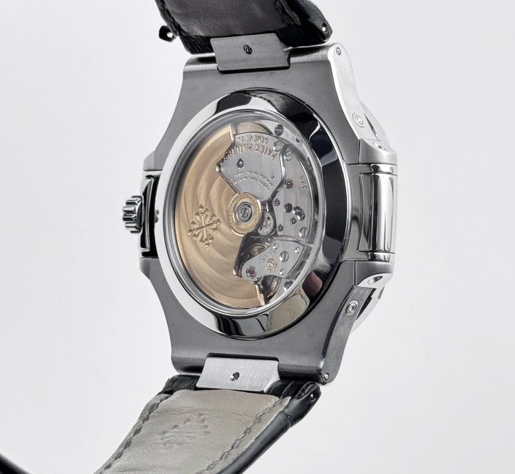 Patek Philippe Nautilus 5726a-001 Annual Calendar Moon Phases Stainless Steel Black Dial 2016
