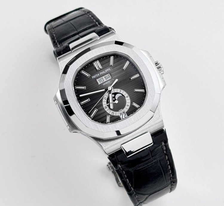 Patek Philippe Nautilus 5726a-001 Annual Calendar Moon Phases Stainless Steel Black Dial 2016