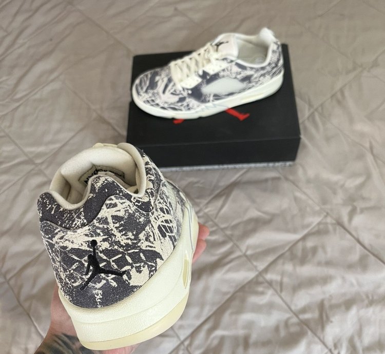 Air Jordan 5 Expression Sz 12w 10 5m