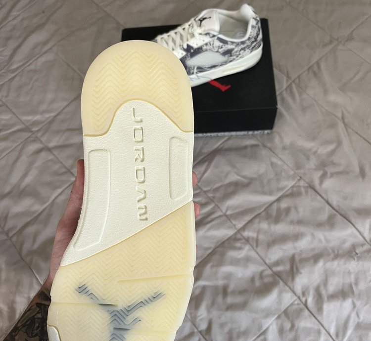 Air Jordan 5 Expression Sz 12w 10 5m
