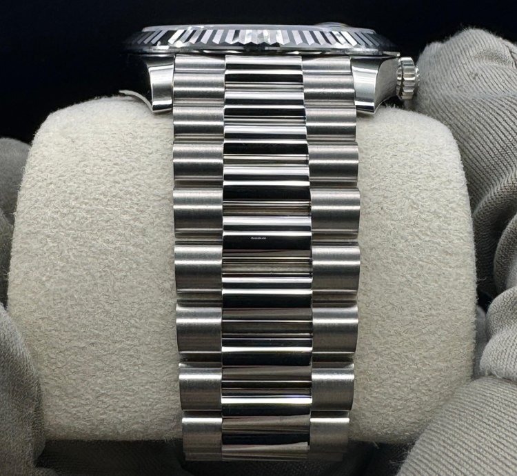 Rolex Day-date 40 Blue Ombre Dial Unworn