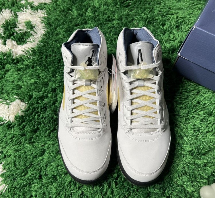 Air Jordan 5 Ma Maniere Dawn