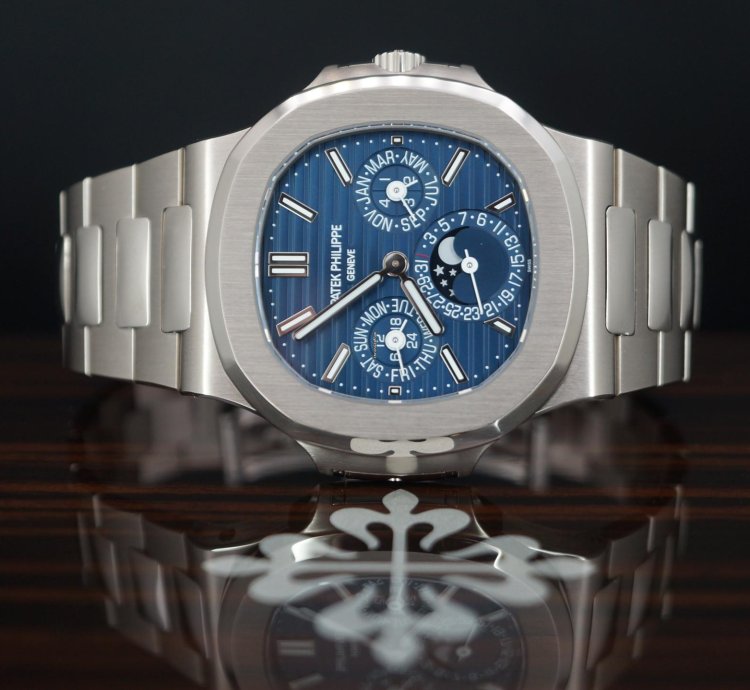 Patek Philippe Nautilus 5740 1g-001