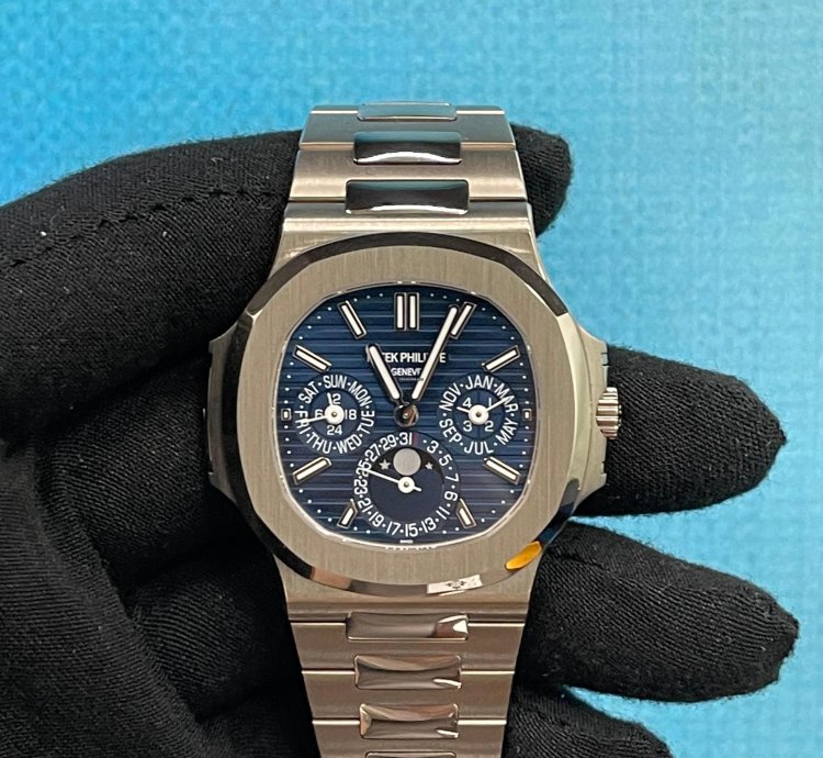 Patek Philippe Nautilus 5740 1g-001 Blue Nautilus