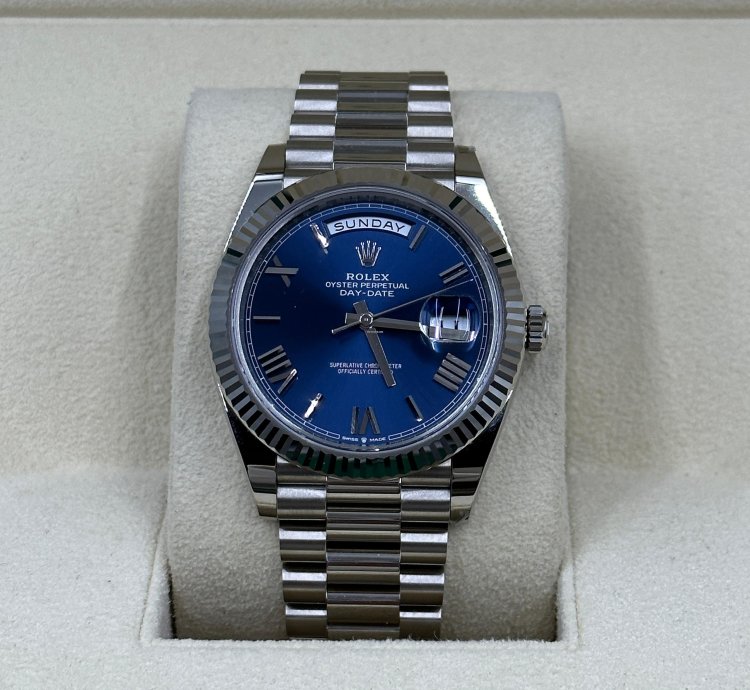 Rolex Day-date 40 Blue Roman Dial White Gold President