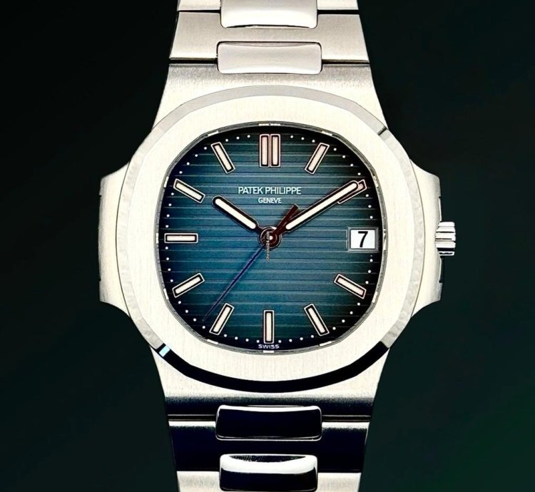 Patek Philippe Nautilus 5800 1a-001