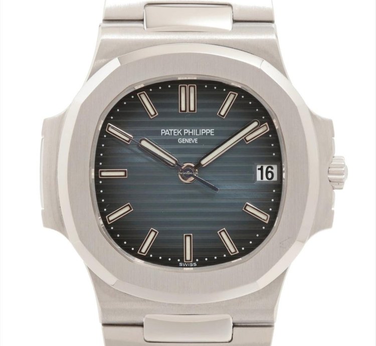 Patek Philippe Nautilus 5800 1a-001 Automatic Steel Very Good