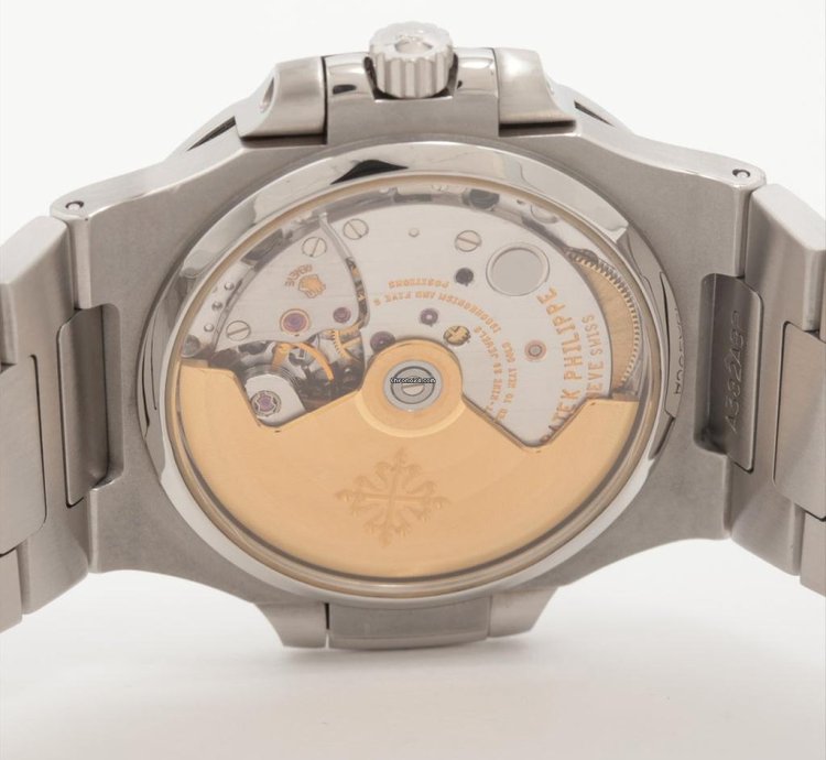Patek Philippe Nautilus 5800 1a-001 Automatic Steel Very Good