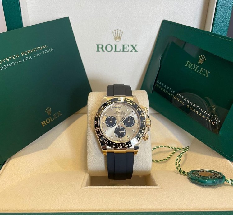 Rolex Daytona Cosmograph Daytona Pikachu 126518ln 40mm Yellow Gold Oysterflex