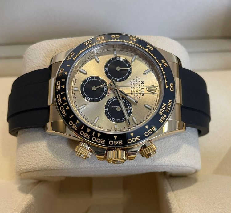 Rolex Daytona Cosmograph Daytona Pikachu 126518ln 40mm Yellow Gold Oysterflex