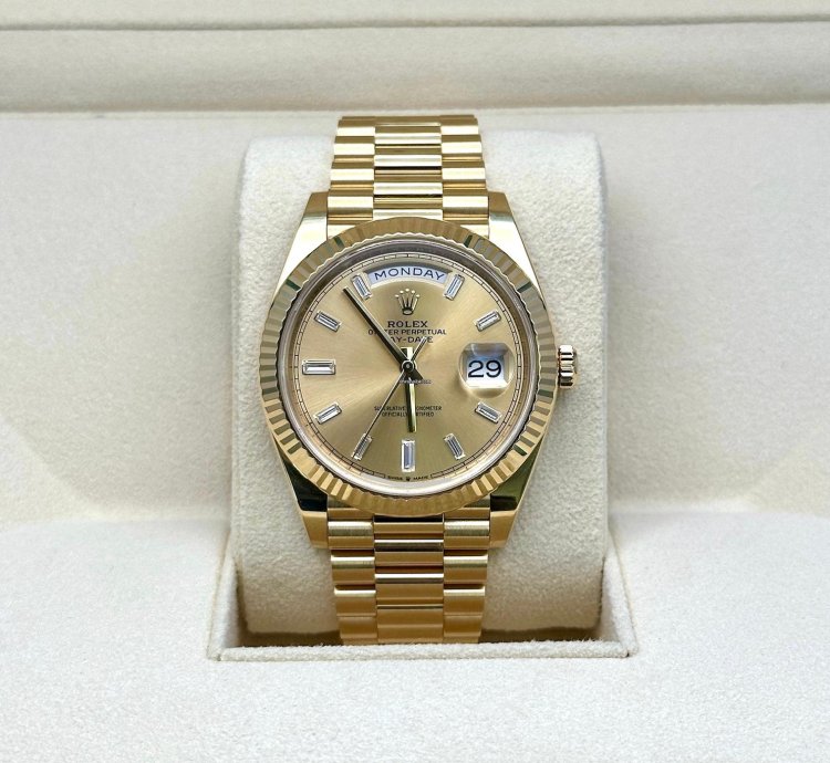 Rolex Day-date 40 Champagne Baguette
