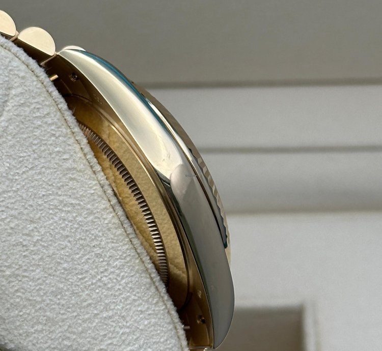 Rolex Day-date 40 Champagne Baguette