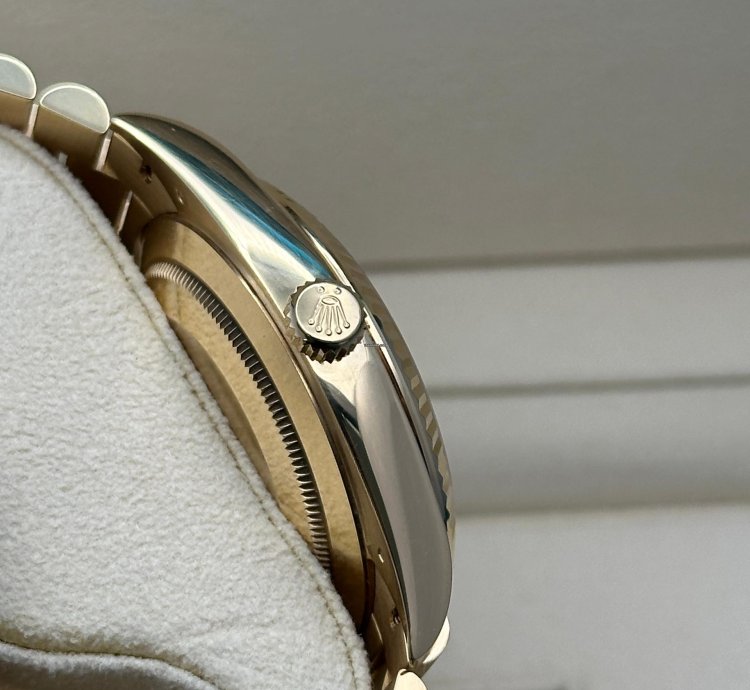 Rolex Day-date 40 Champagne Baguette