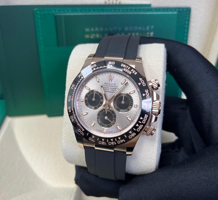 Rolex Daytona Cosmograph Daytona Rose Gold Dial Black Subdials Oysterflex 116515ln