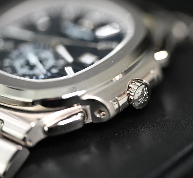Patek Philippe Nautilus 5976 1g Chronograph 40th Anniversary White Gold Blue Dial Baguette Markers 44mm