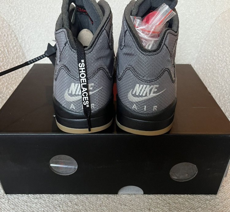 Air Jordan 5 Off-white
