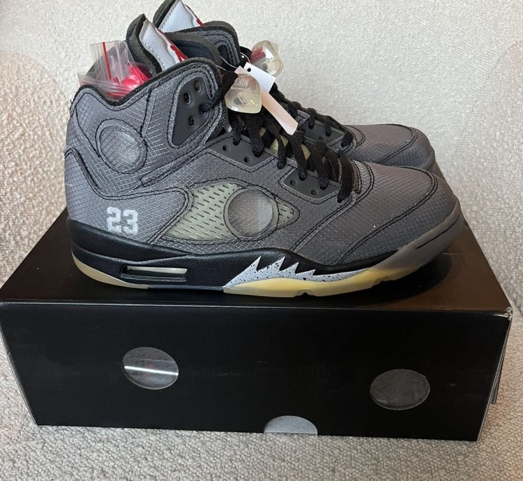 Air Jordan 5 Off-white