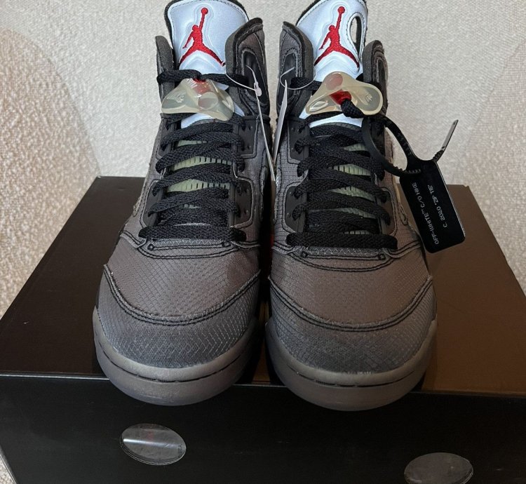 Air Jordan 5 Off-white
