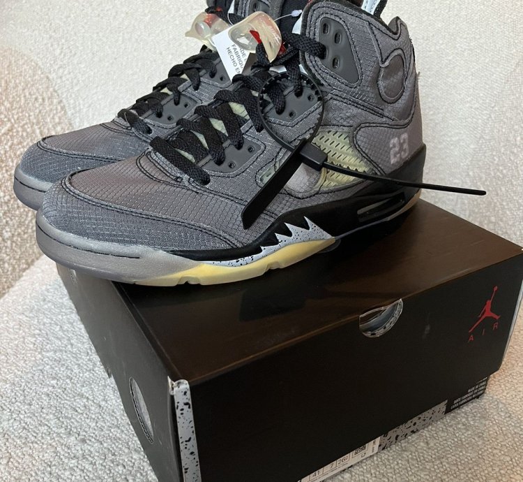 Air Jordan 5 Off-white