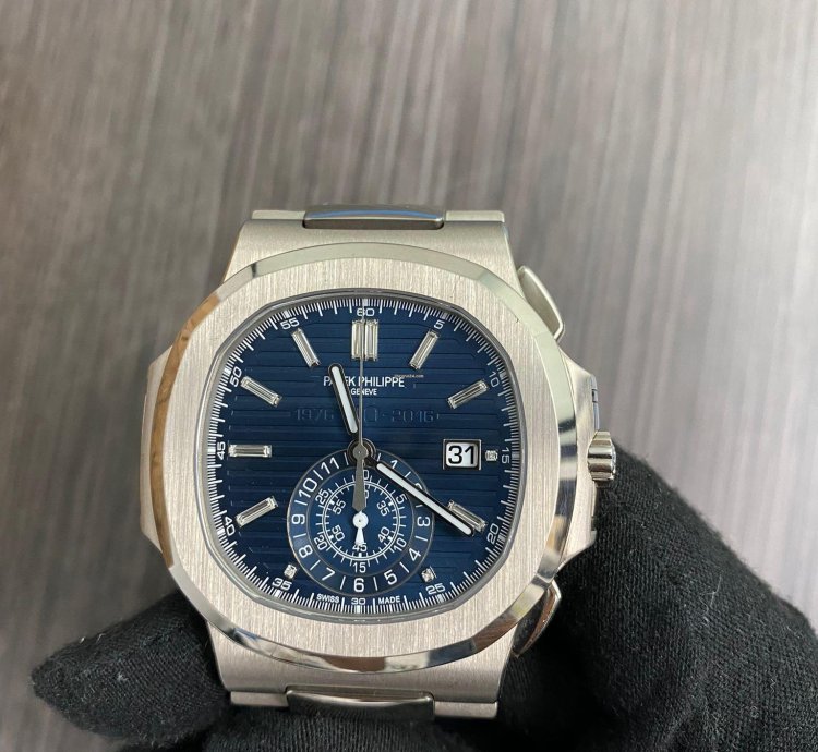 Patek Philippe Nautilus 5976 1g Nautilus White Gold Anniversary